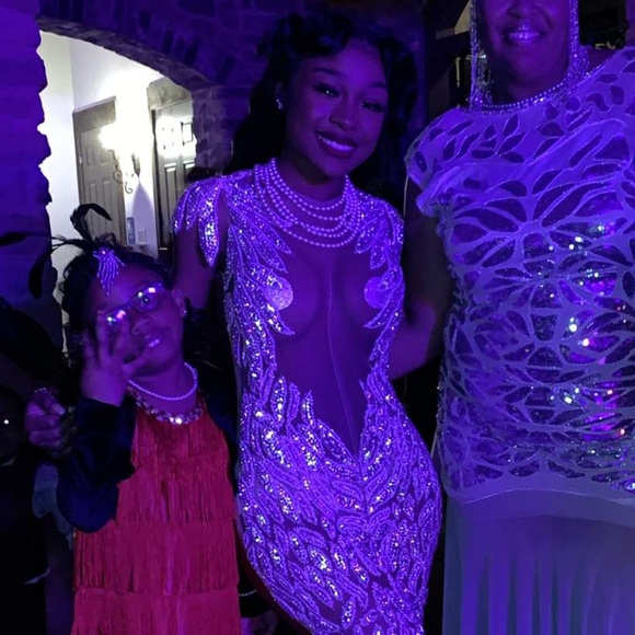 Custom jeweled gown - Picture 4 of 4